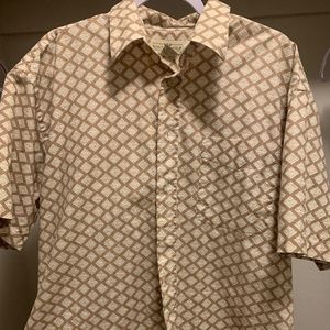 Nature issue vintage button up